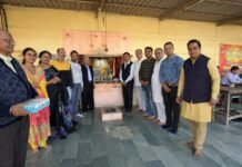 डॉ0 विकास शर्मा के मुख्य आदिथ्य में वृद्धाश्रम में भव्य होली मिलन व निशुल्क स्वास्थ्य शिविर का किया गया आयोजन