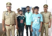 पुलिस व एंटी थेफ़्ट टीम ने कार्यवाही करते हुए केला व्यापारी से हुई लूट की घटना का खुलासा करते हुए 4 आरोपियों को किया गिरफ्तार