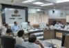 कलेक्ट्रेट सभागार में आयोजित बैठक में जिलाधिकारी अतुल वत्स में सीबीएसई विद्यालयों के प्रबंधकों और प्रधानाचार्य को फीस,किताबें और यूनिफॉर्म को लेकर दिए सख्त निर्देश