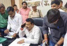 सांसद अनूप प्रधान ने अपने जन संवाद कार्यालय पर की जनसुनवाई