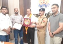 पुलिस विभाग के चार कर्मचारियों को उनकी सेवानिवृत्त होने पर दी गई भावभीनी विदाई