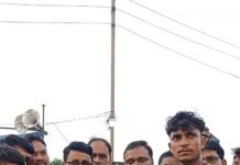 सासनी के गांव नगला ज़हरू में तीन दिवसीय डे-नाईट विशाल कबड्डी टूर्नामेंट का किया गया आयोजन