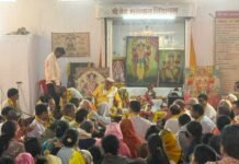 बलदेव छठ के अवसर पर श्री वेद भगवान सनातन धर्म सभा हाथरस के तत्वाधान में भव्य देव छठ उत्सव का किया गया आयोजन