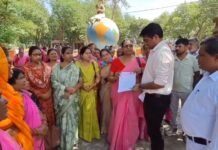 आंगनबाड़ी कार्यकर्ताओं ने मानदेय बढ़ाने समेत चार मांगों को लेकर सौंपा ज्ञापन