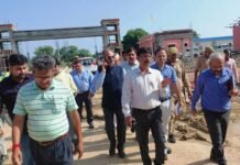 हाथरस में नवीन जिला कारागार के निर्माण में देरी पर डीएम नाराज,श्रमिक बढ़ाकर काम पूरा करने के निर्देश